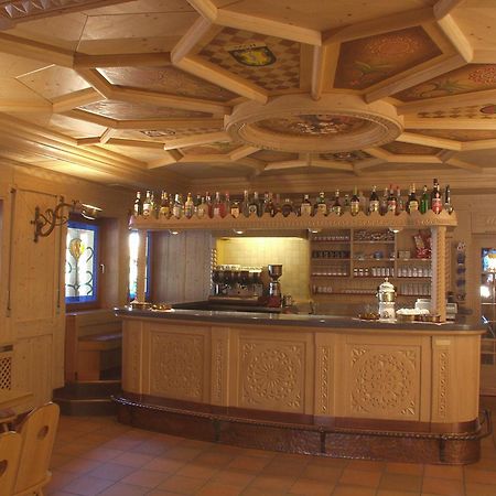 Hotel Villa Jolanda Ziano di Fiemme Exterior foto